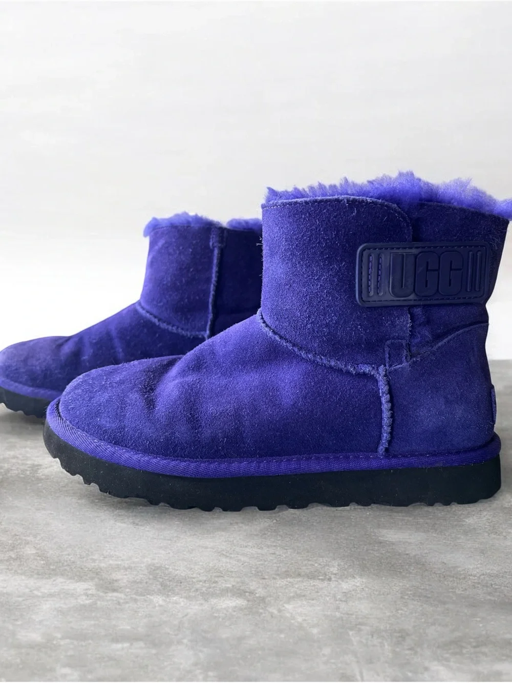 UGG Classic Mini Boot in Purple Size 7